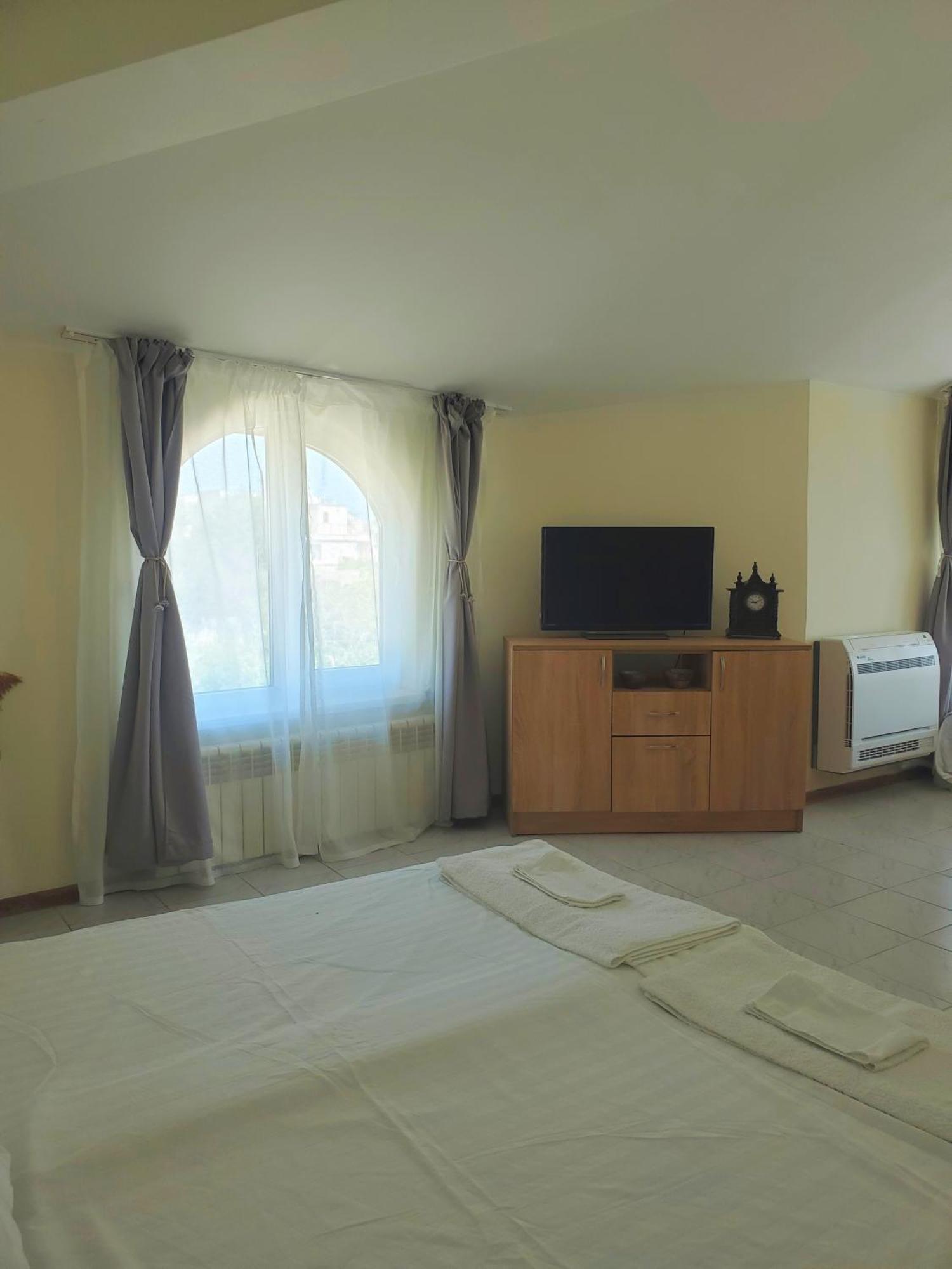 וארנה Guest House Blago מראה חיצוני תמונה