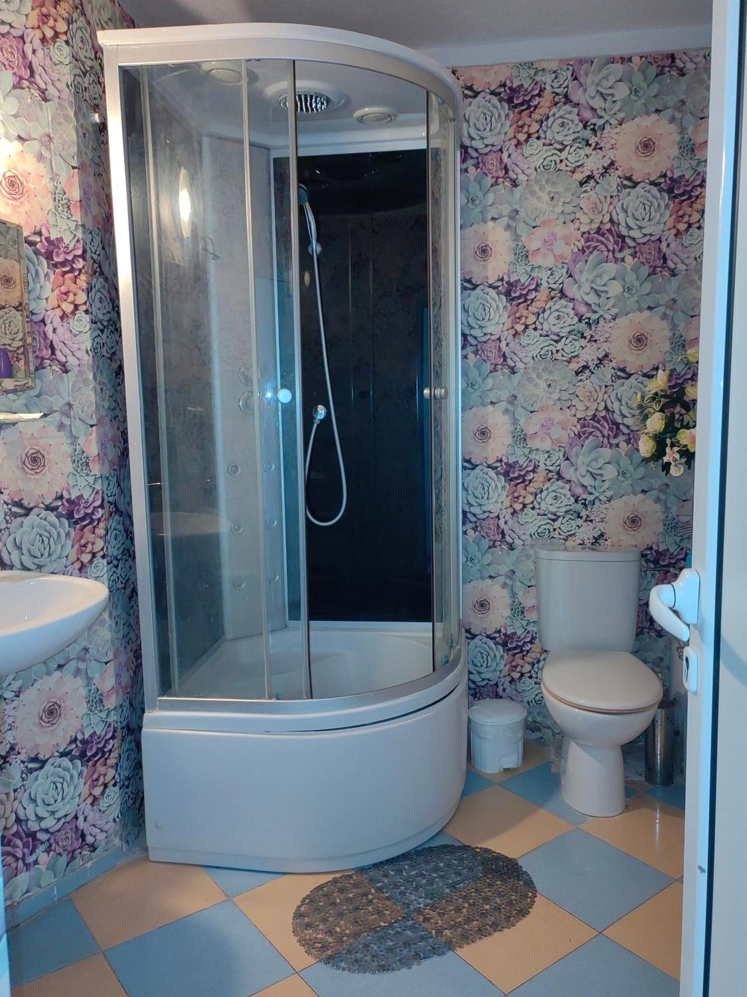 וארנה Guest House Blago מראה חיצוני תמונה