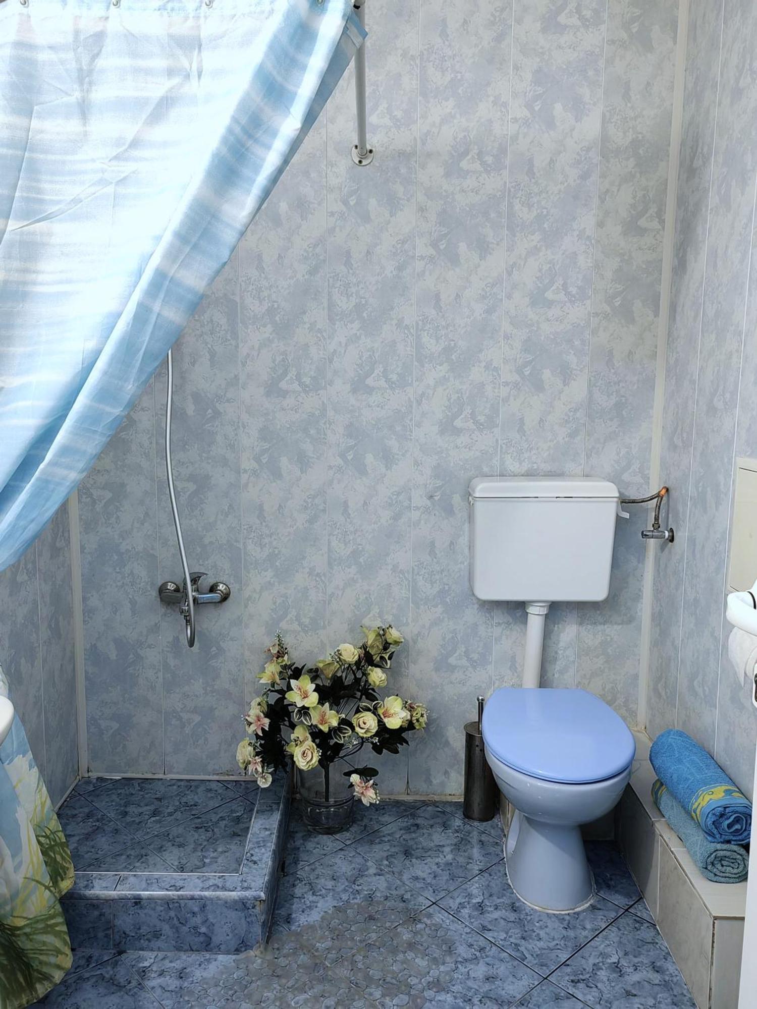 וארנה Guest House Blago מראה חיצוני תמונה